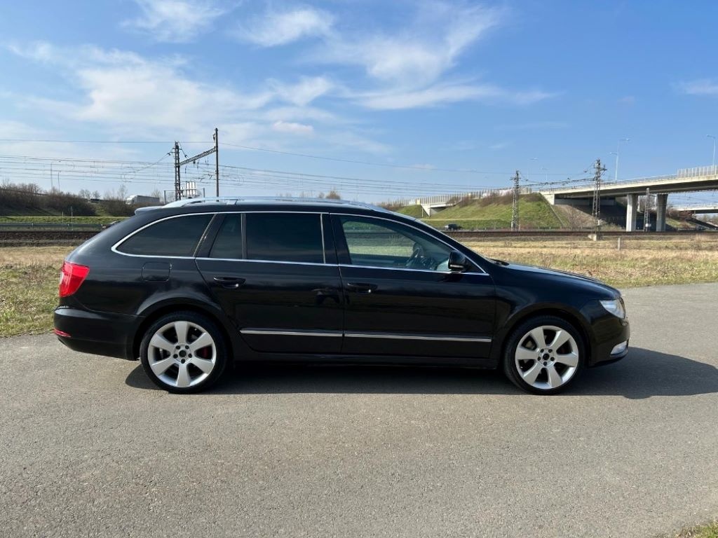 Škoda Superb 2.0 TDI DSG - 7