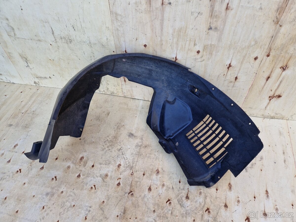 Prodám náhradní díly na Jaguar XF - 7