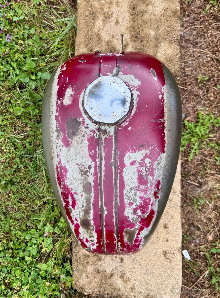 Jawa 250 350 panelka, sportka - nádrž - 7