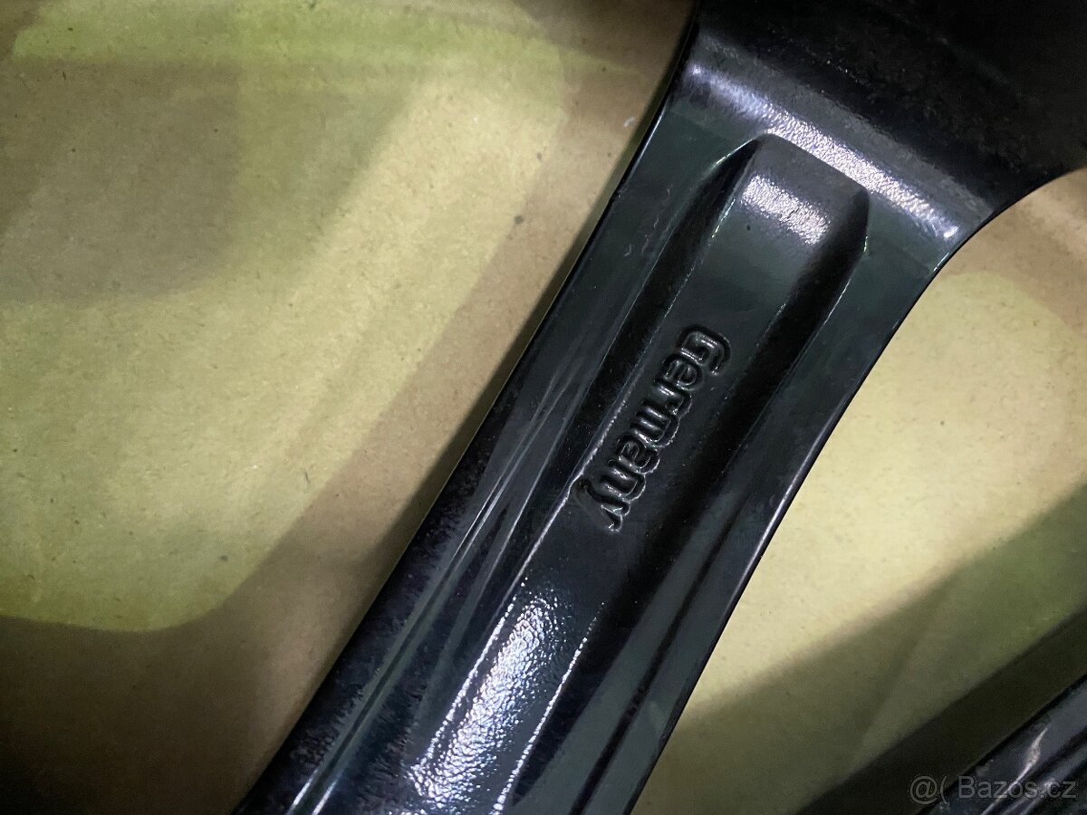 5x112 R17 7,5J ET40 Rial - 7