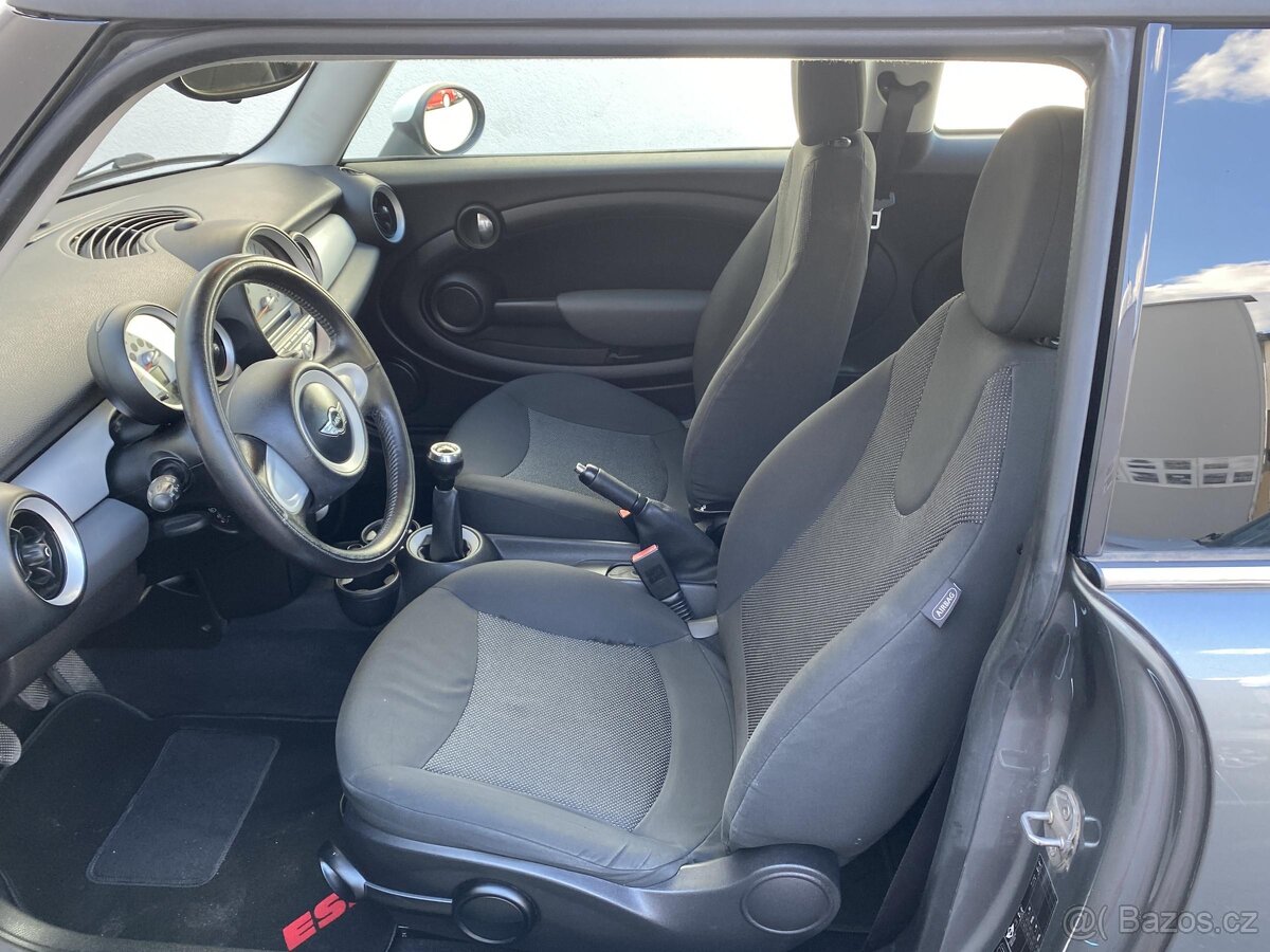 Mini Cooper 1.6i , 88 kW benzín, 2010 - 7