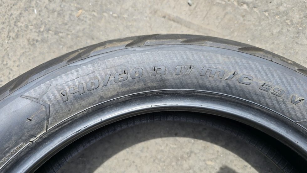 Metzeler 140/80/17, DOT4019 - 7