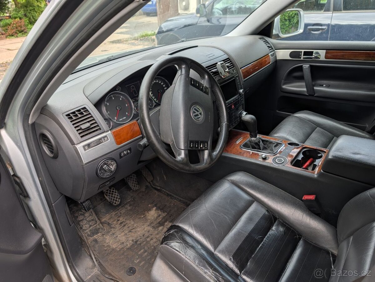 WV Touareg 2,5 tdi - 7