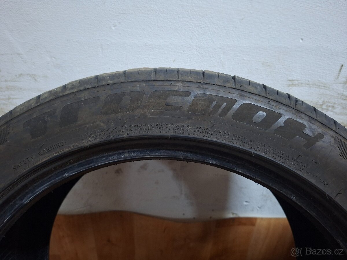 Letní pneu 235/45/18 - 7