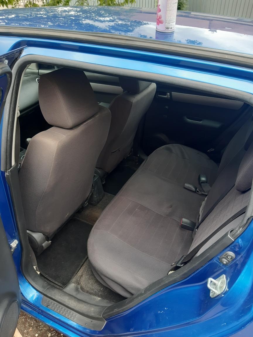 Suzuki Swift . 1.3 . - 7