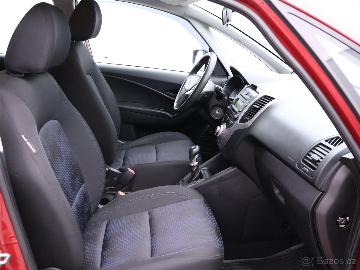 Hyundai ix20 1,4 i CZ Klima 66kW Tažné (2011) - 7