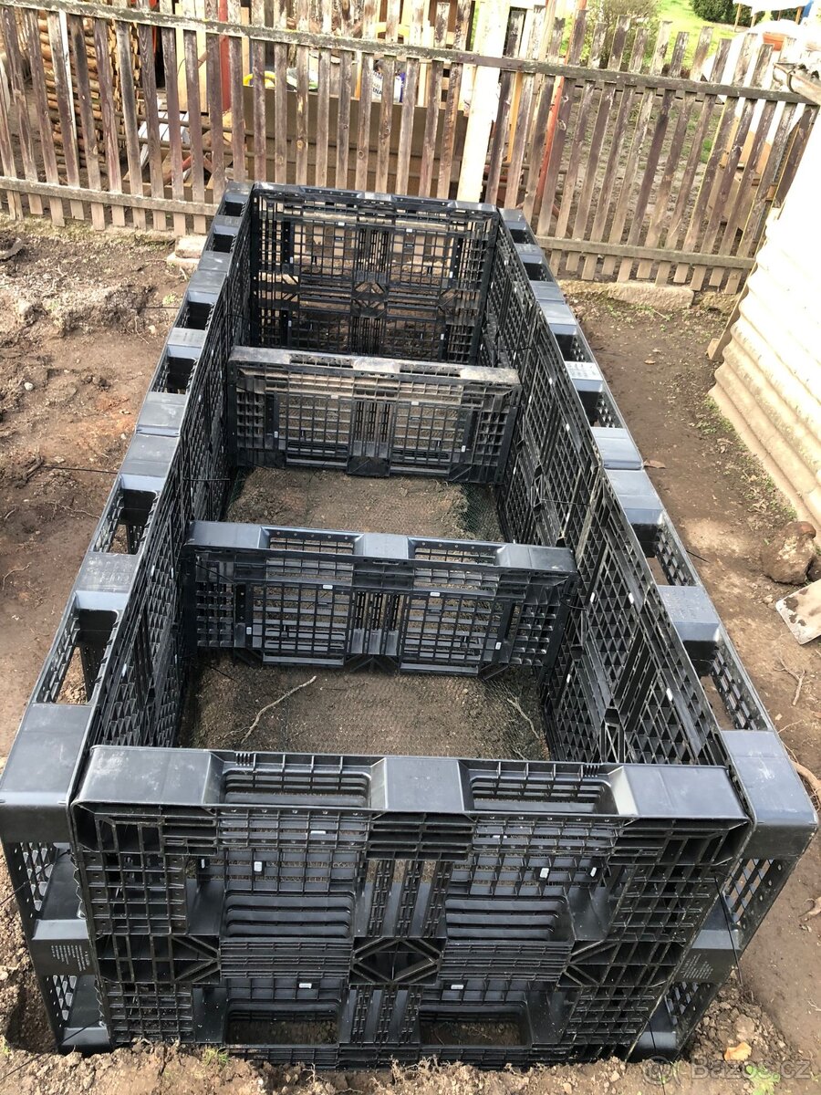 Skladovací kontejnery/boxy na palivové dřevo. - 7