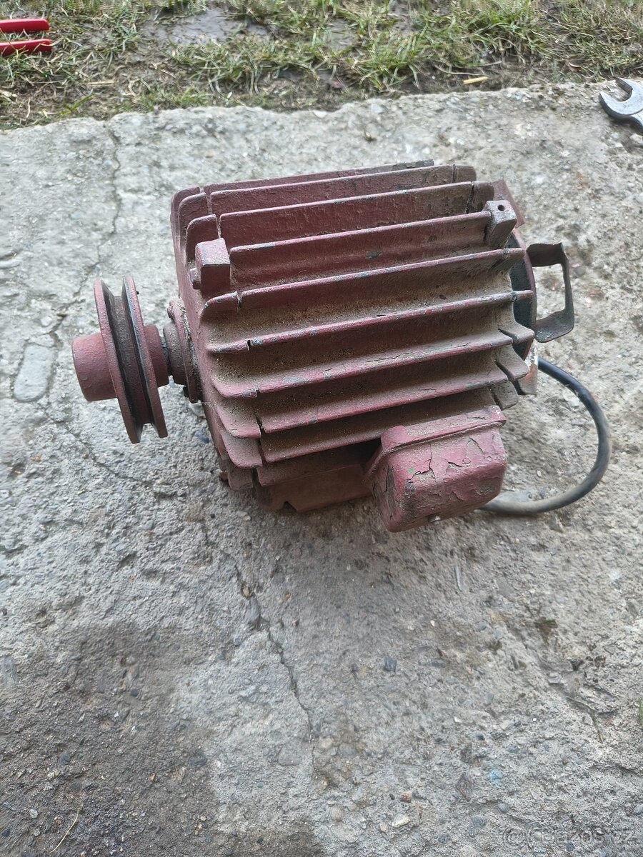 Elektromotor z kompresoru - 7