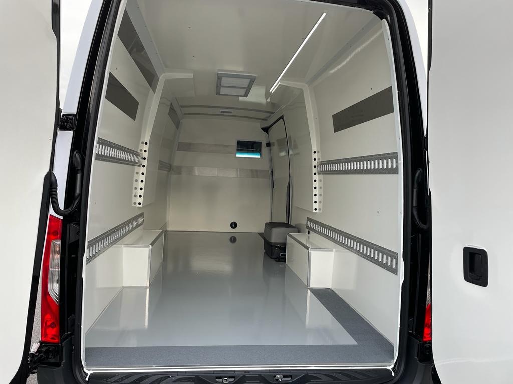 MB Sprinter 319, 3l, 6V , 69 878 km. - 7