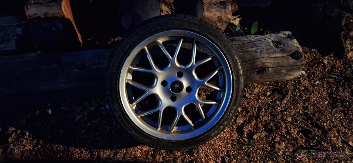 Alu kola Peugeot 4× 108 215/40/17' na zimnich - 7