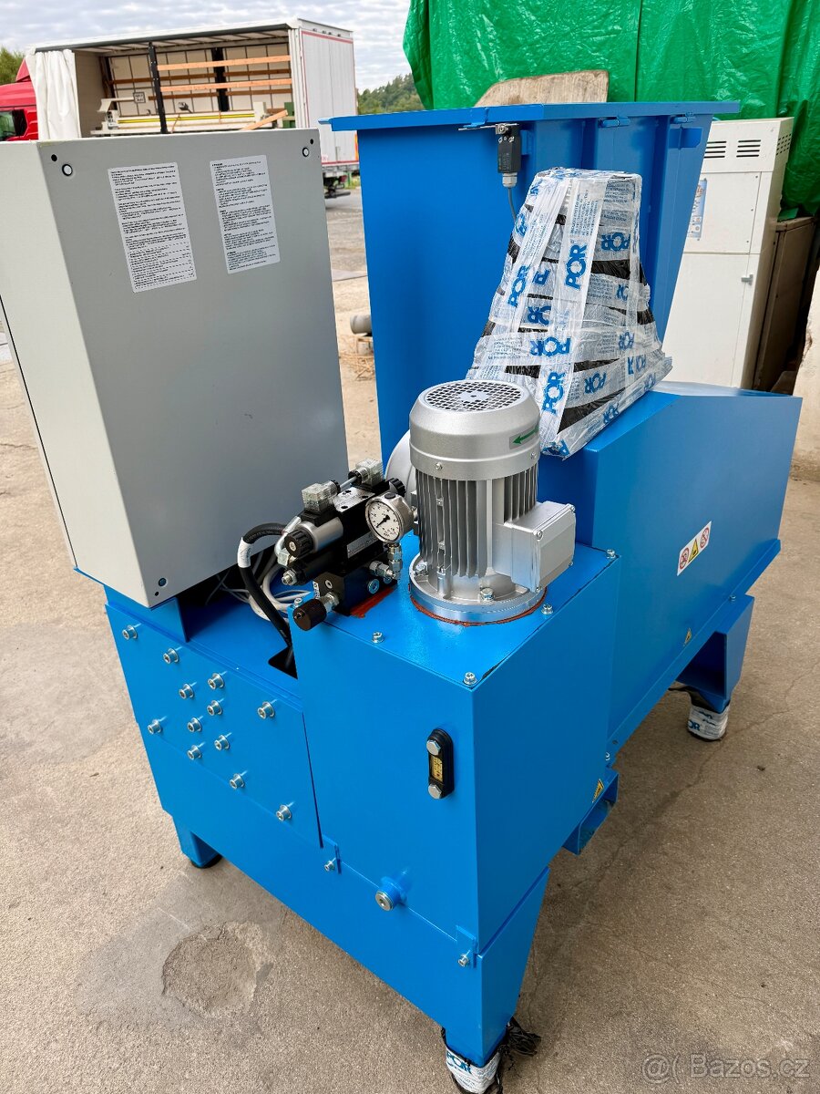 Drtič dřevního odpadu POR CASTORO - 7