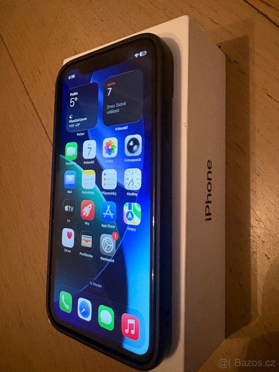 Apple iPhone 11 Black 256GB - nová baterie - 7