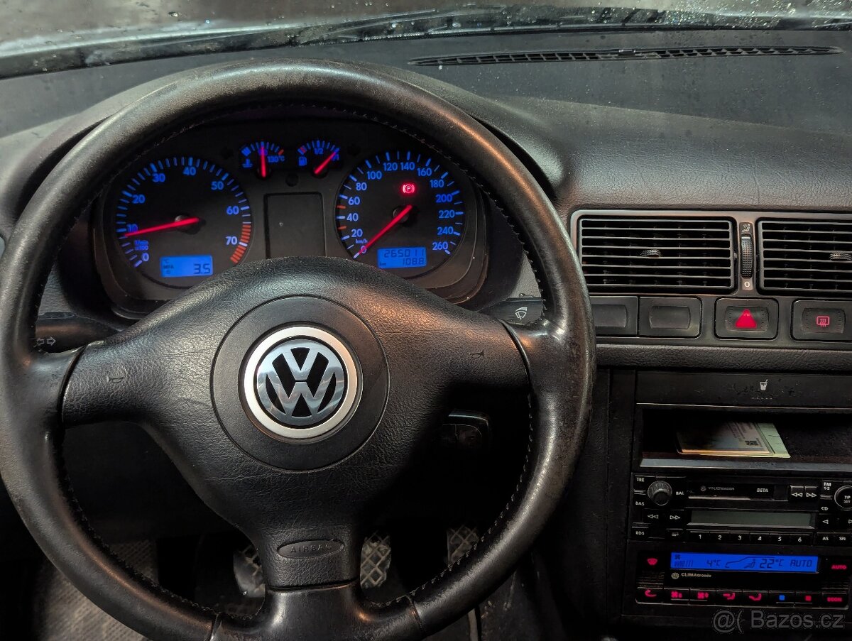 VW Golf 1,6 74kw - 7
