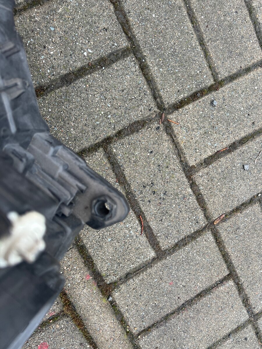 Skoda superb predni svetla - 7