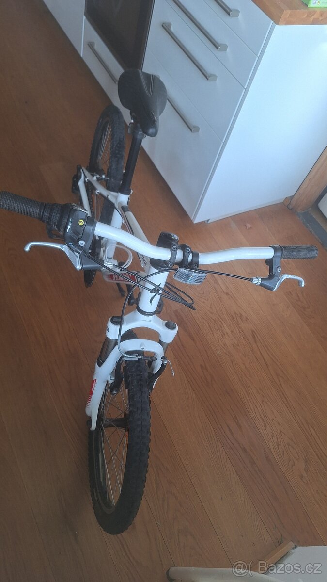 Prodám kolo 20" Specialized Hotrock - 7