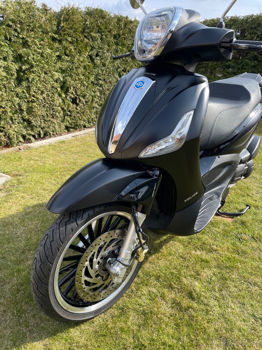 Piaggio Beverly 300, rok 2018 - 7