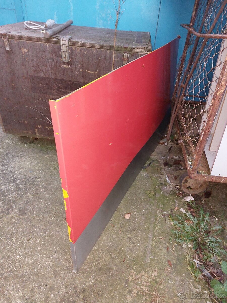 Gastro pracovní stůl, pult, nerezový. - 7