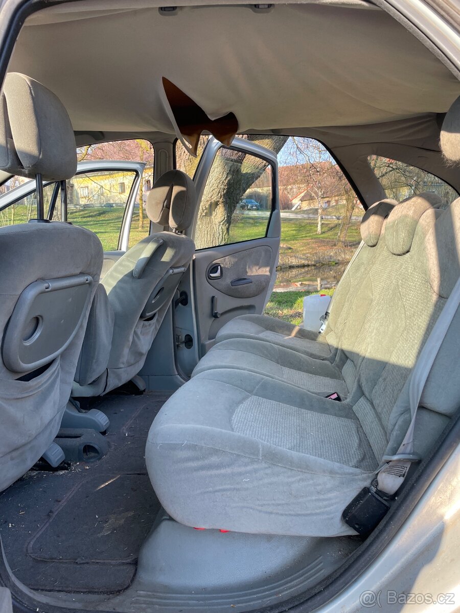 Renault scenic na nahradní díly - 7