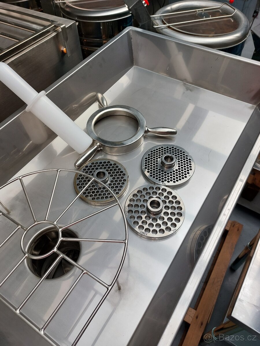 Mlýnek na maso 42 Řeznický vlček, Řezačka masa 42 - 7