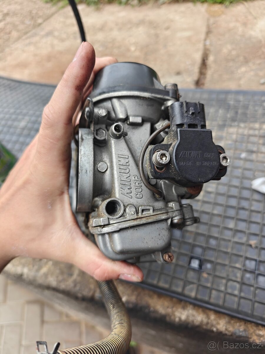 Suzuki GSF 1200 Bandit - karburátory - 7