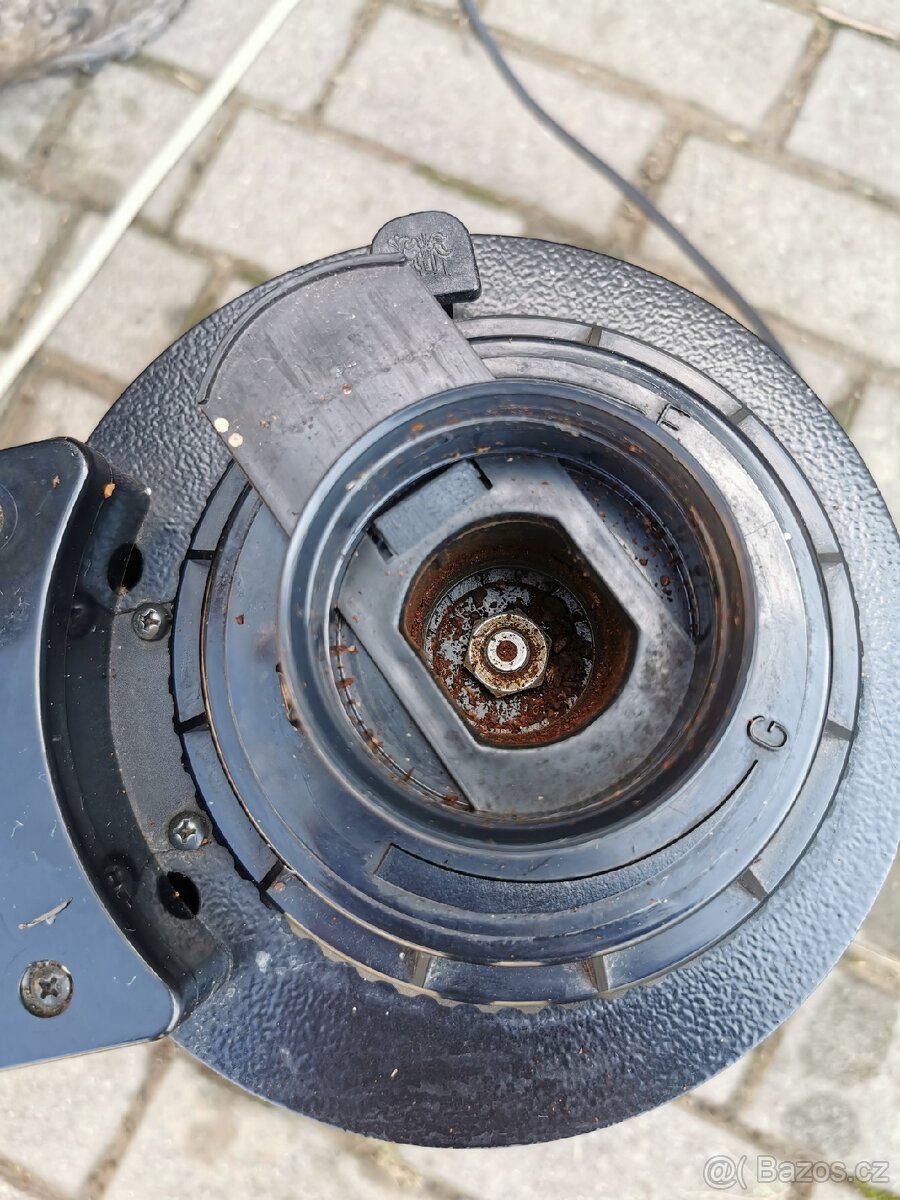 Elektrický mlýnek na kávu Cunil - 7