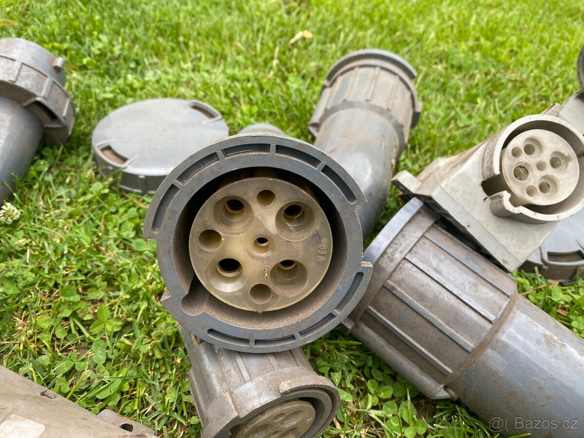 Zásuvka zástrčka 380V prodlužovací kabel 380V - 7