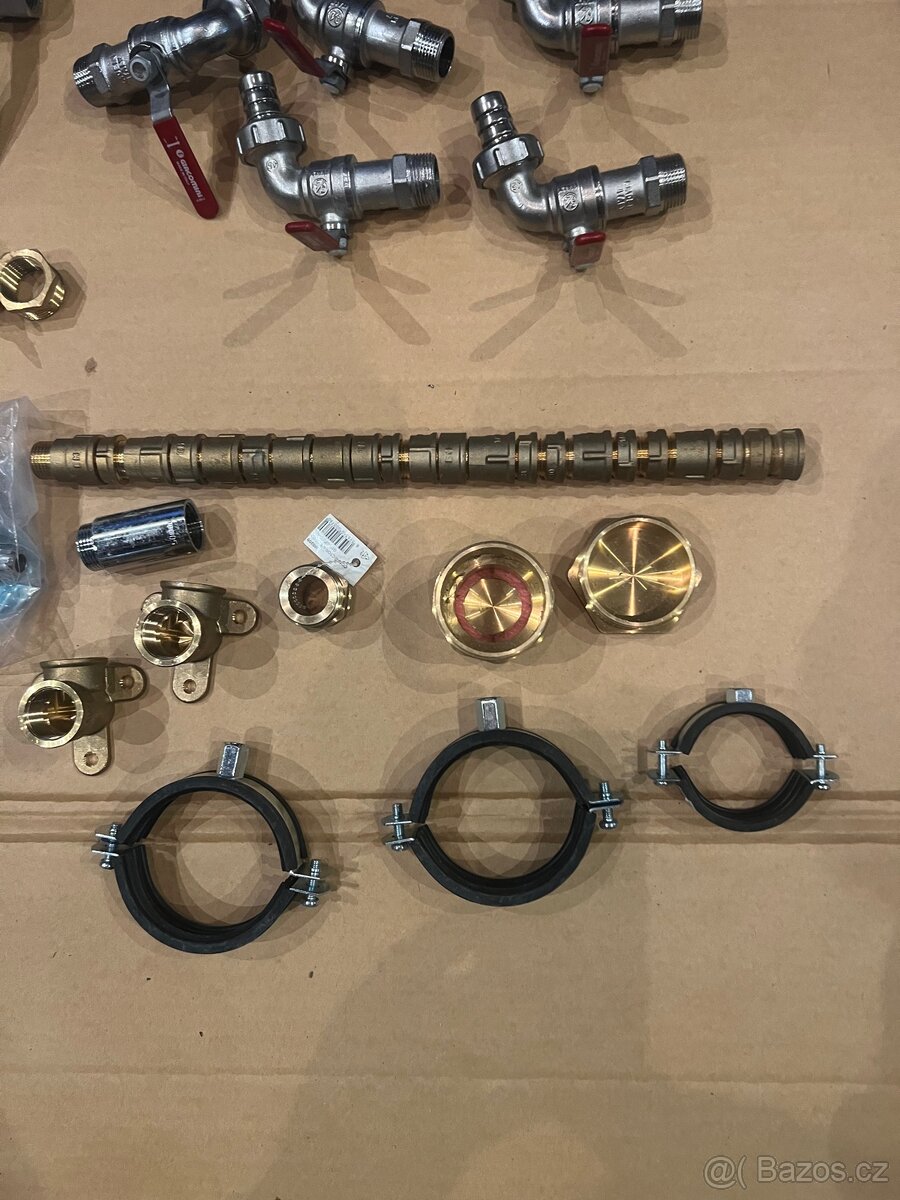 Vodoinstalační materiál - 7