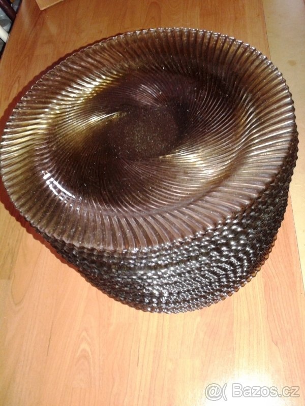 Talíře,sklenice,hrníčky.. - 7