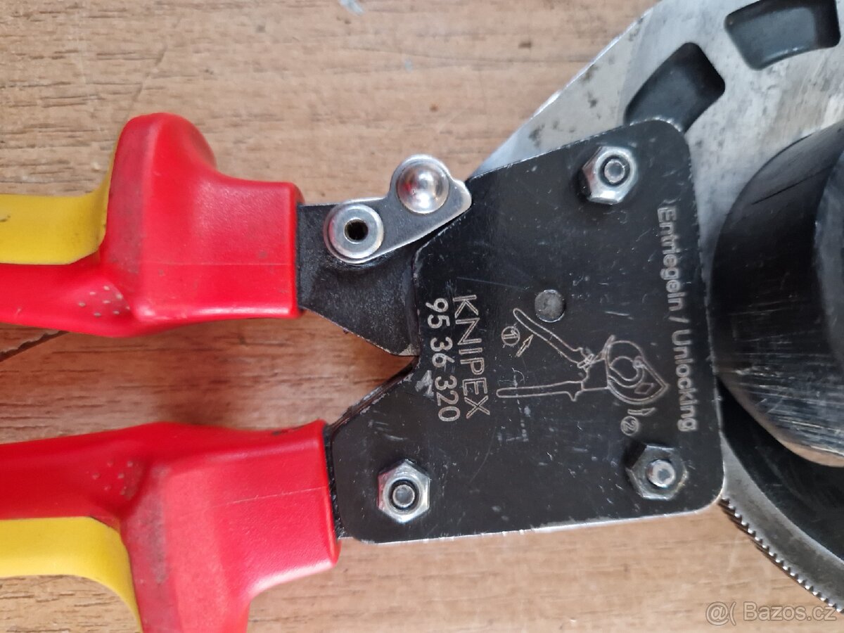 Nůžky na kabely Knipex - 7