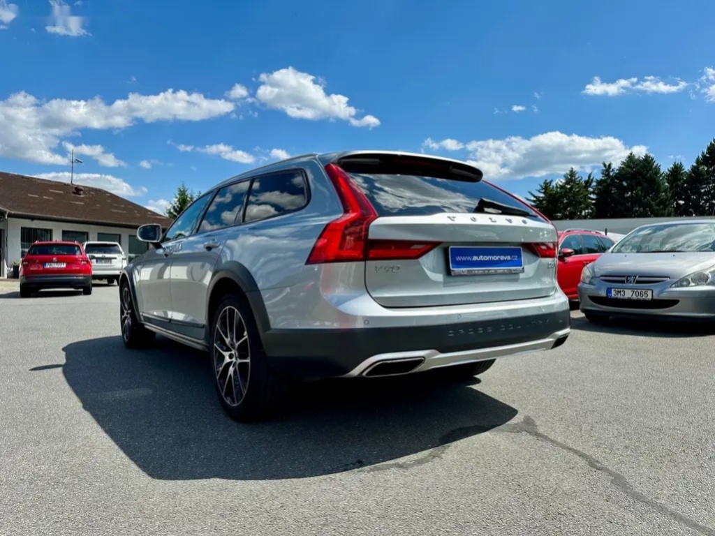 Volvo V90, D5 Cross Country AWD - DPH - 7