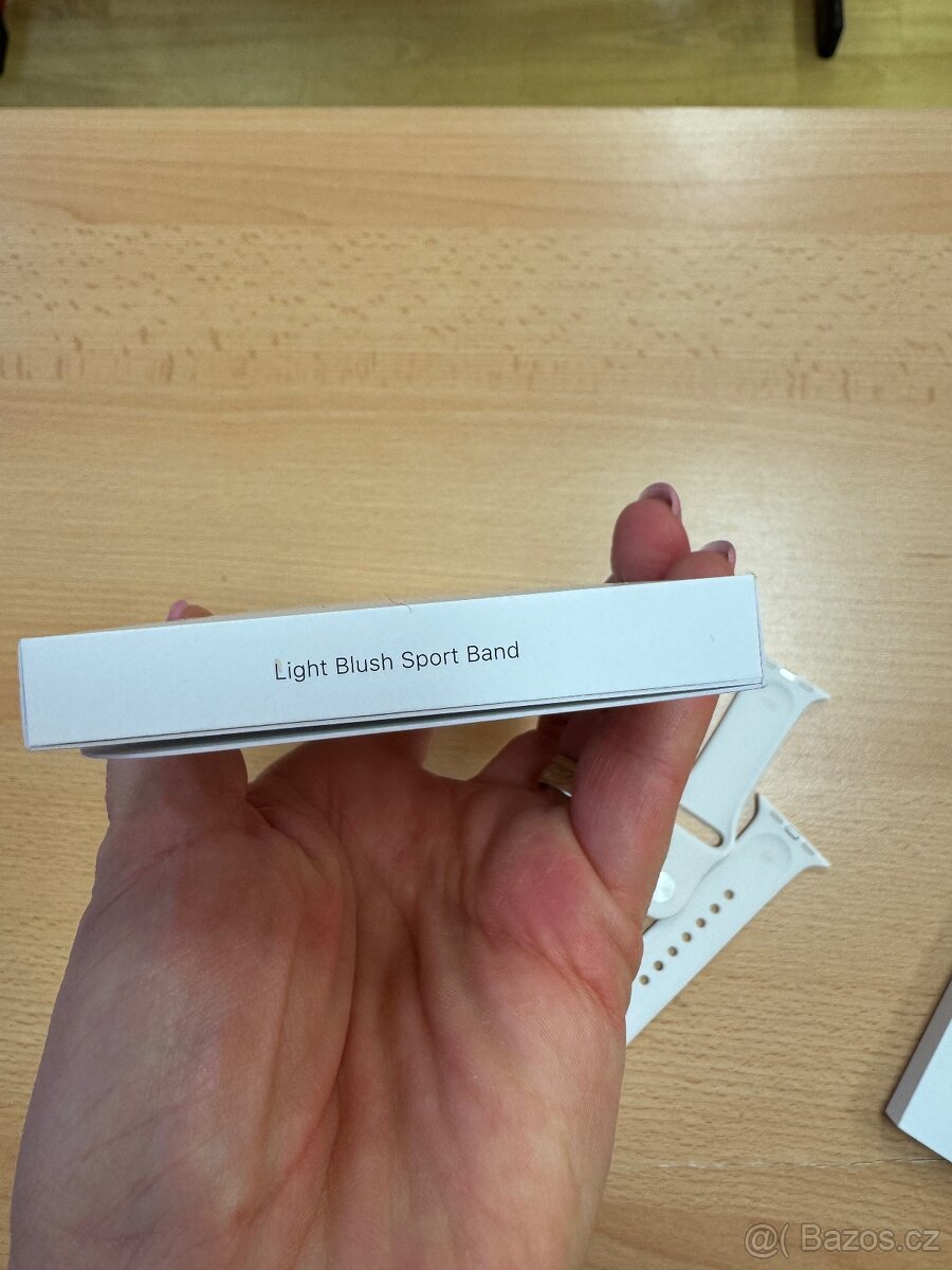 Originální řemínky na Apple Watch - 7