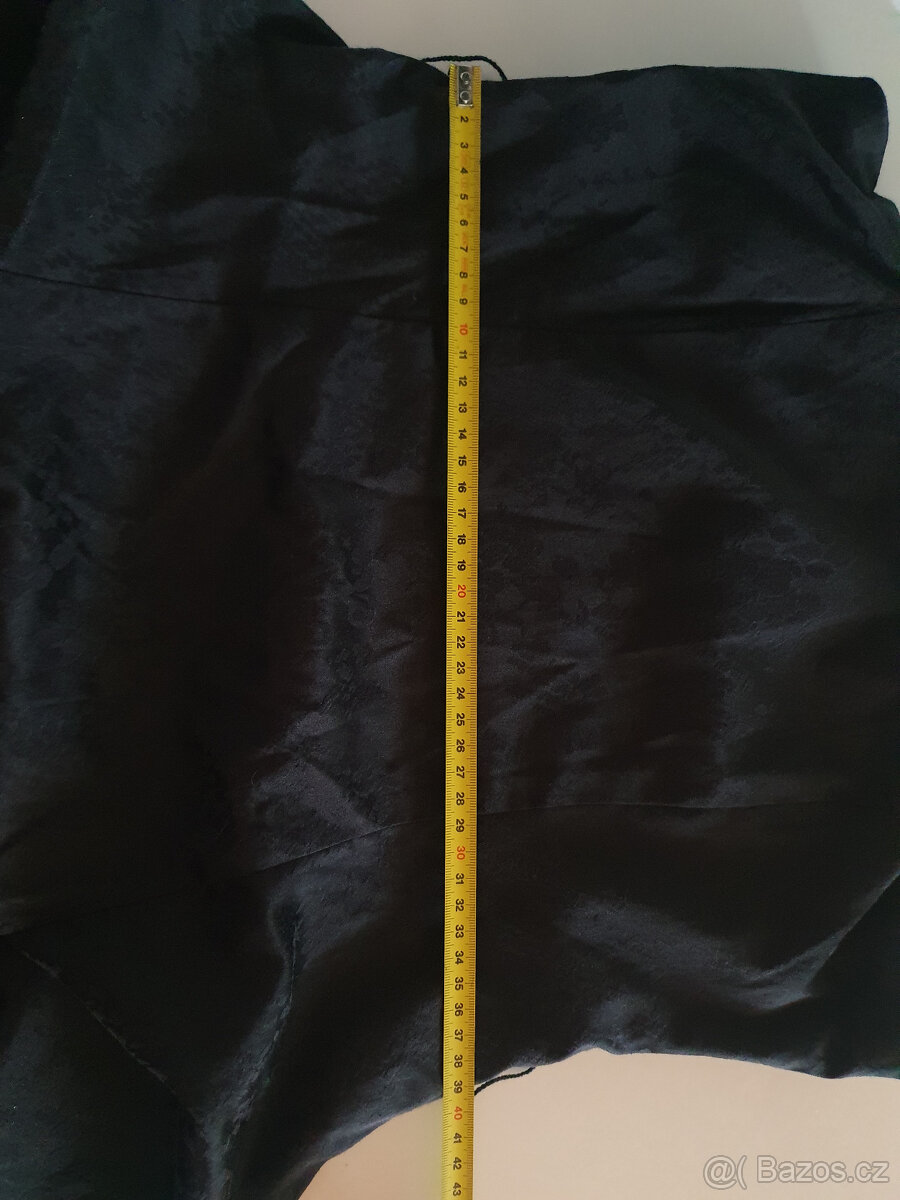 Společenské šaty bez ramínek - 7