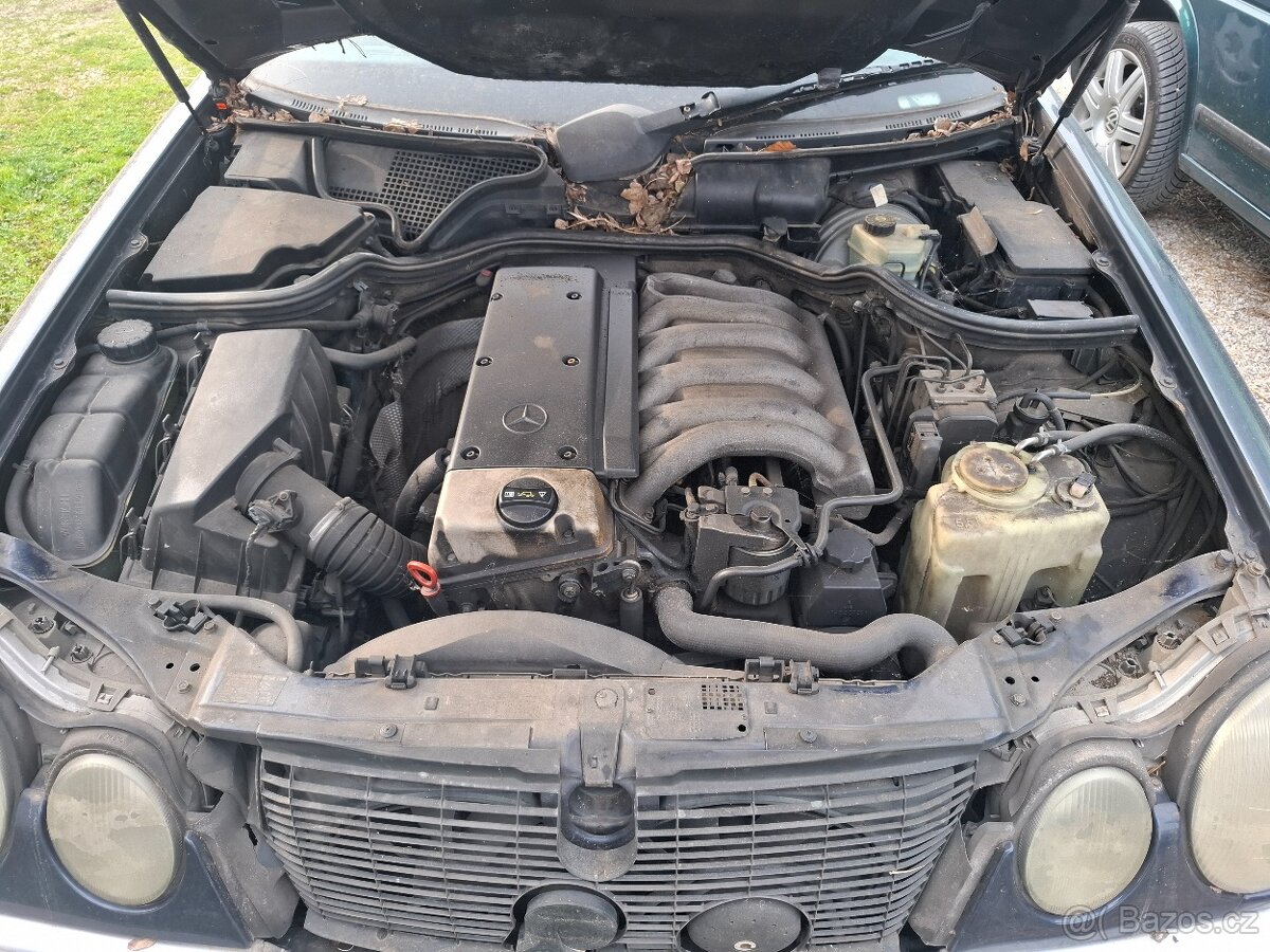 Mercedes E 210 300TD 130kw r.v.1998 - 7
