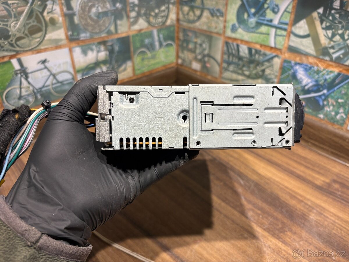 SONY CDX-S2000–Veterán - GOLF, Audi, červené podsvícení, - 7
