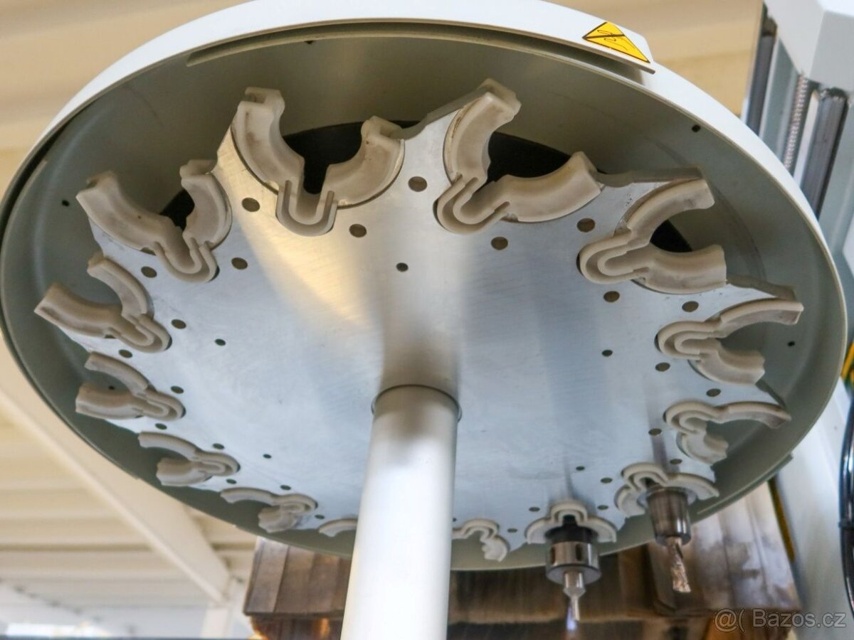 CNC obráběcí centrum WEEKE Venture 3 L - 7