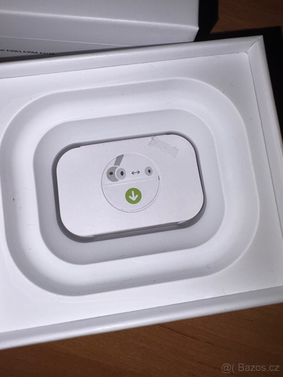 AirPods pro 3 - 7