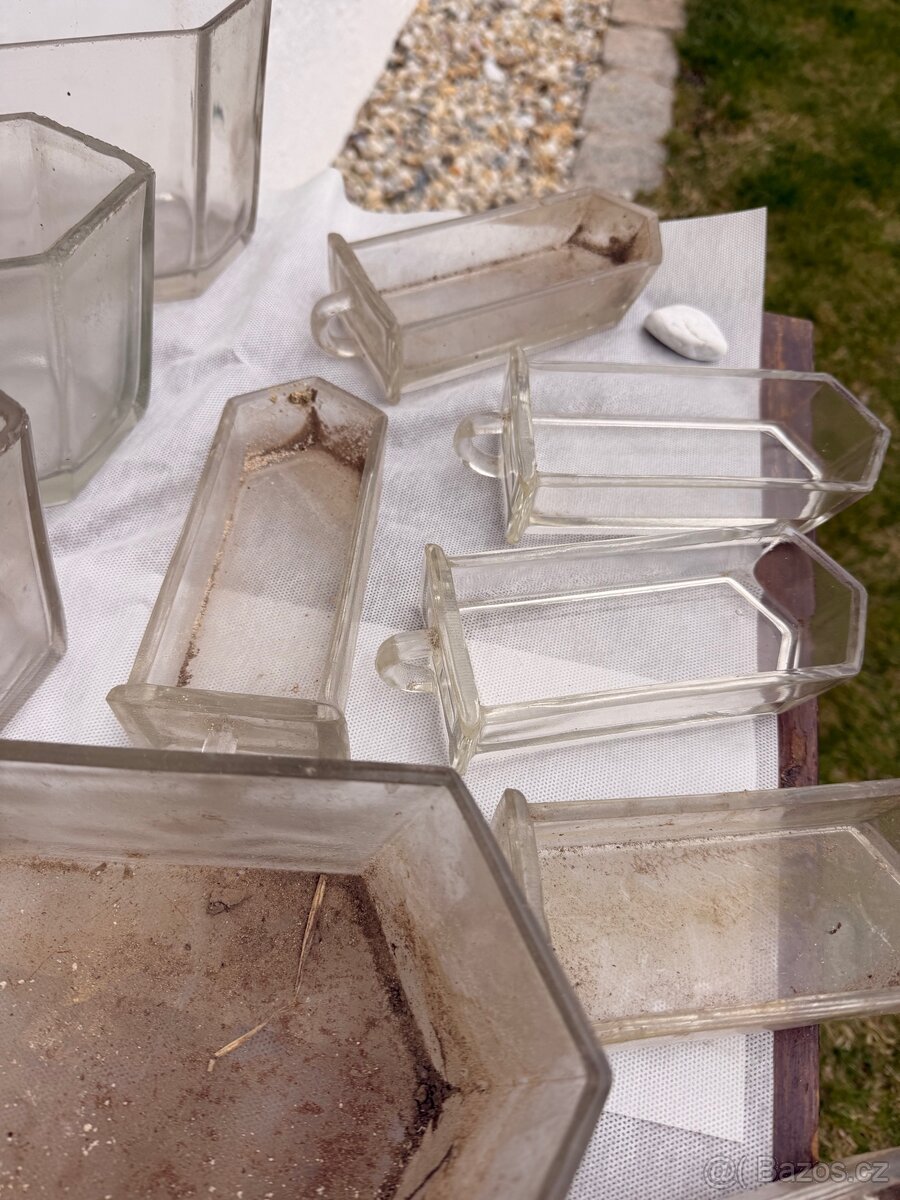 Skleněné dózy - 7