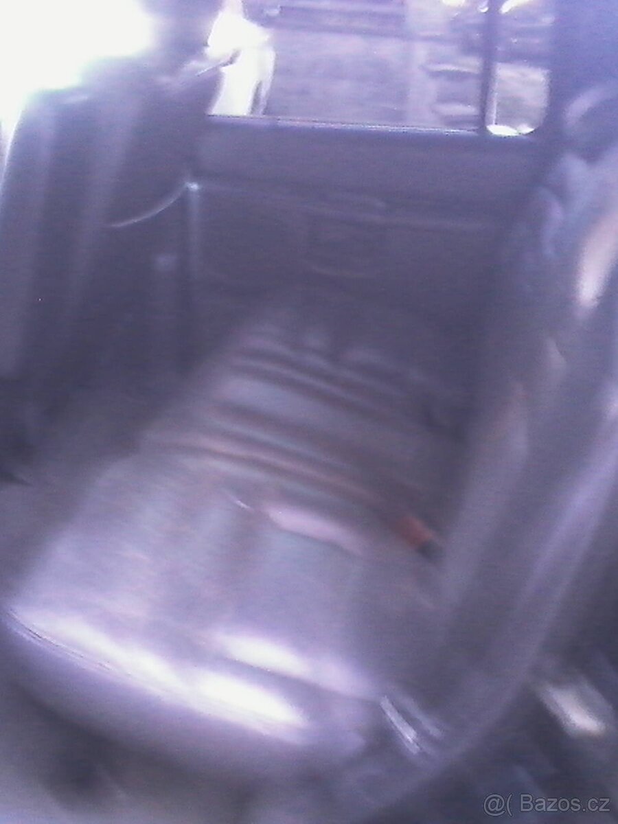 ford explorer 4.0l,150kw,r.v.7-01,174000km. - 7