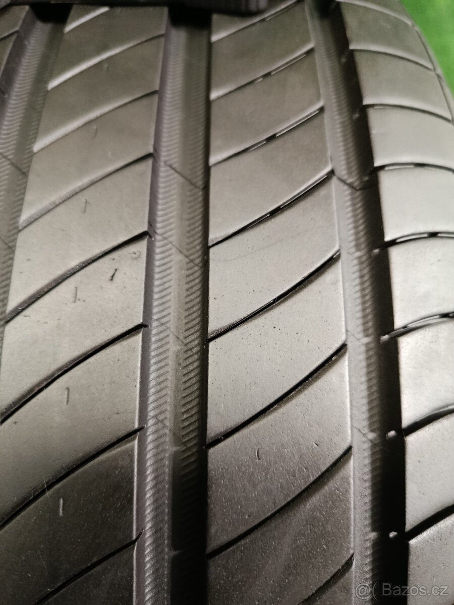 4ks letni 225/45/17 Michelin - 7