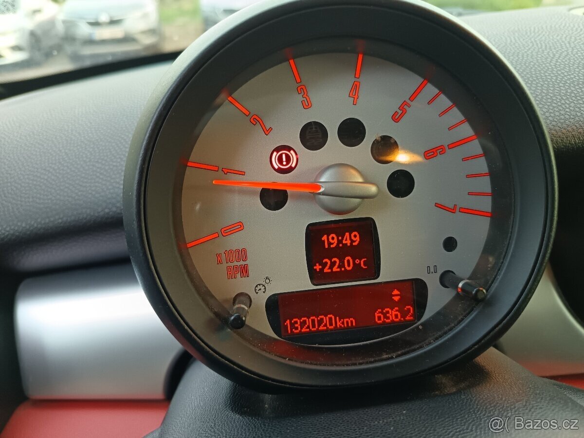 MINI COOPER 1.6D/82 kW/2011 - 7