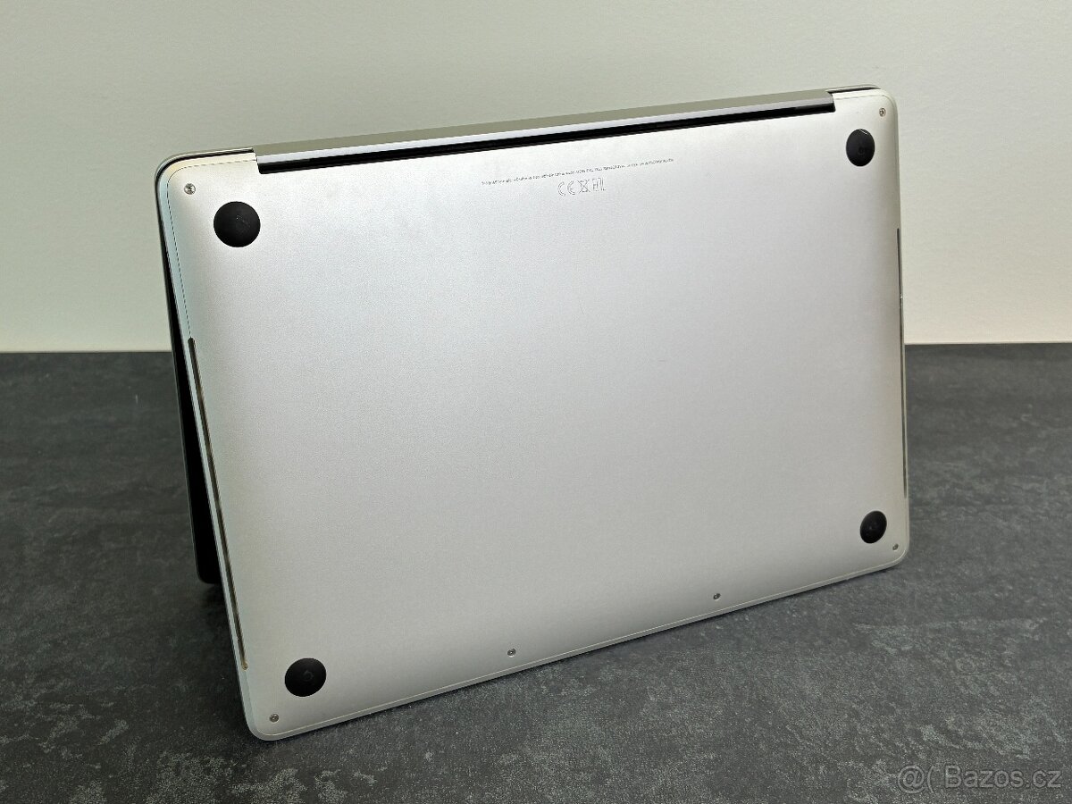 MacBook Pro 13'' 2019 / i5 / 16GB / 256GB SSD - DPH - 7
