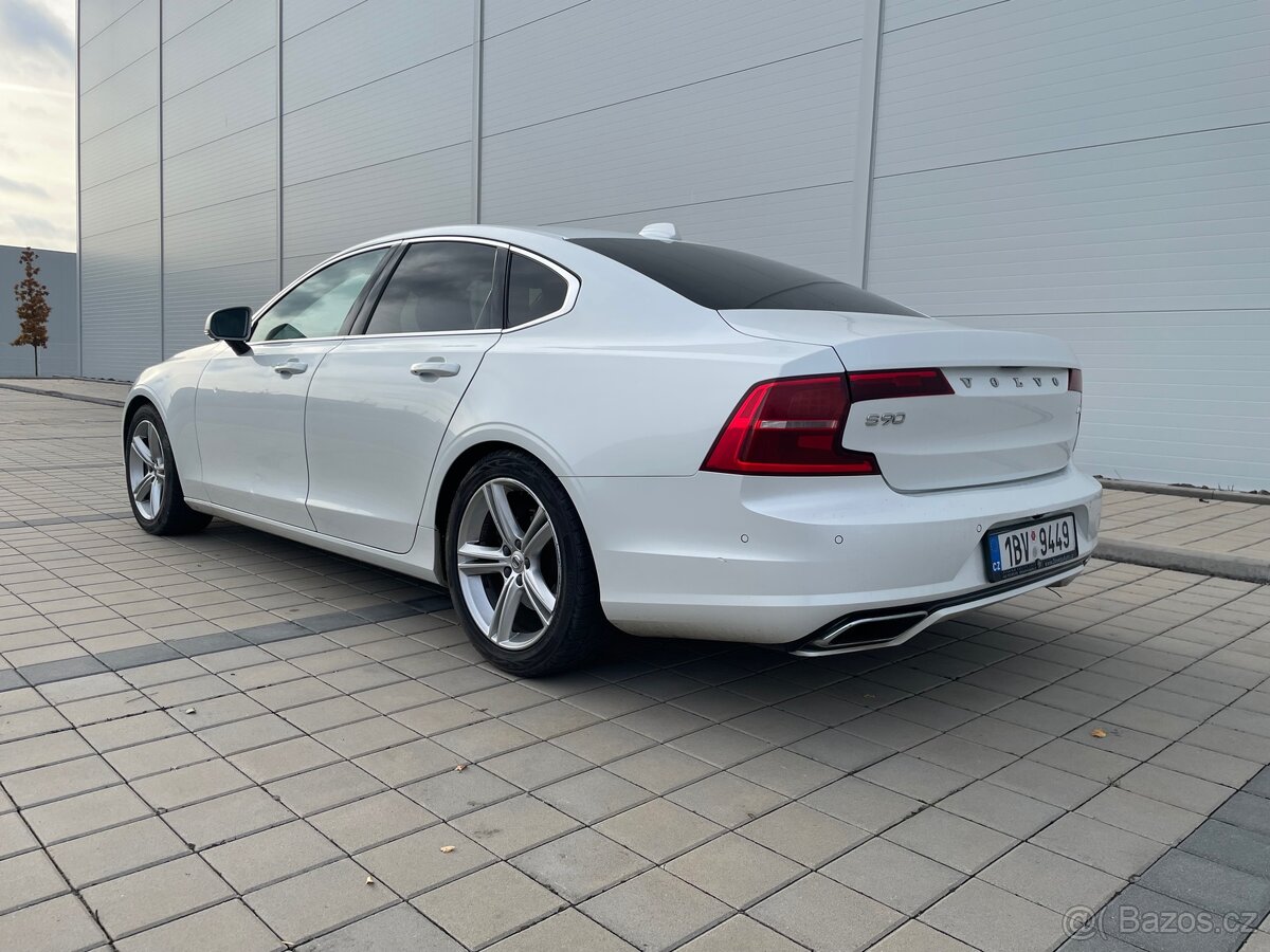Volvo S90 D4 140kW R-Design - 7
