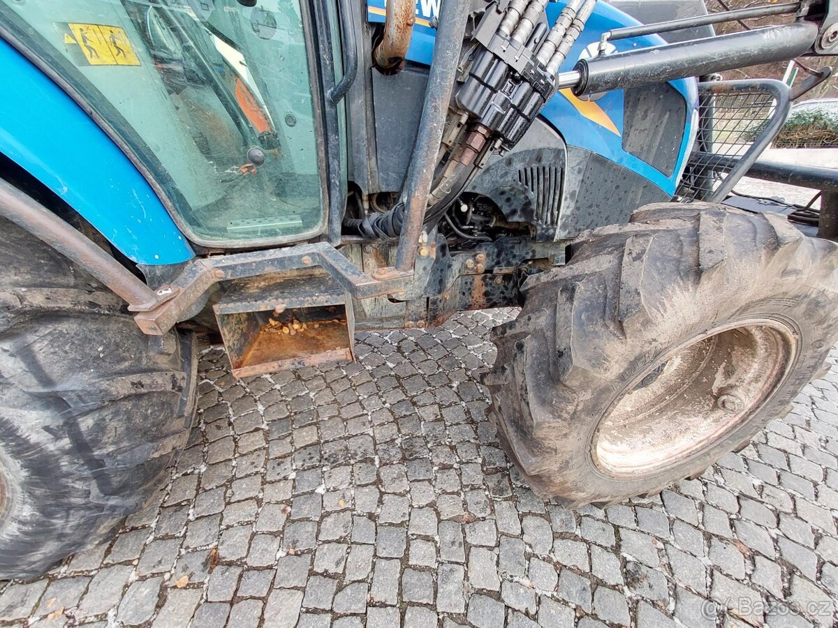 Traktor Hew Holland T4.95 - 7