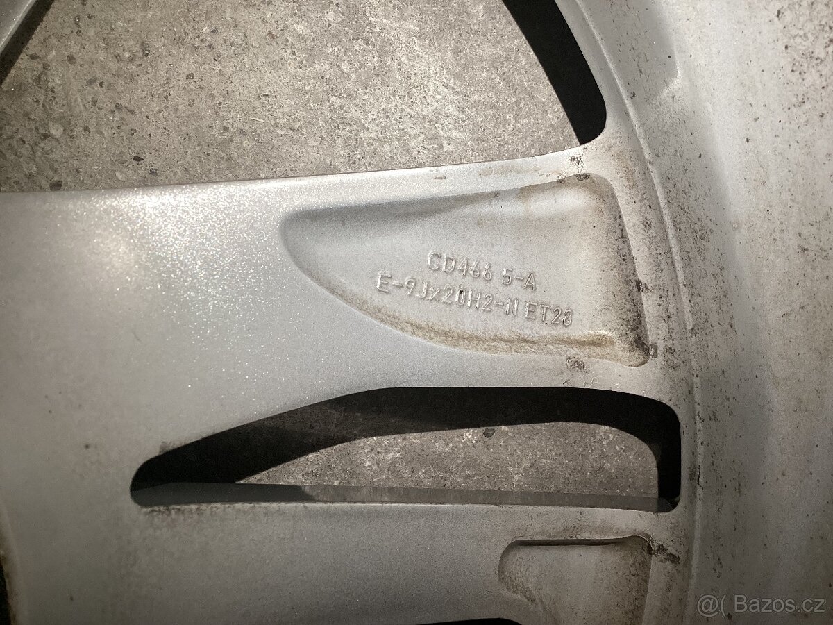 Kompletní kola Audi SQ7 - 7