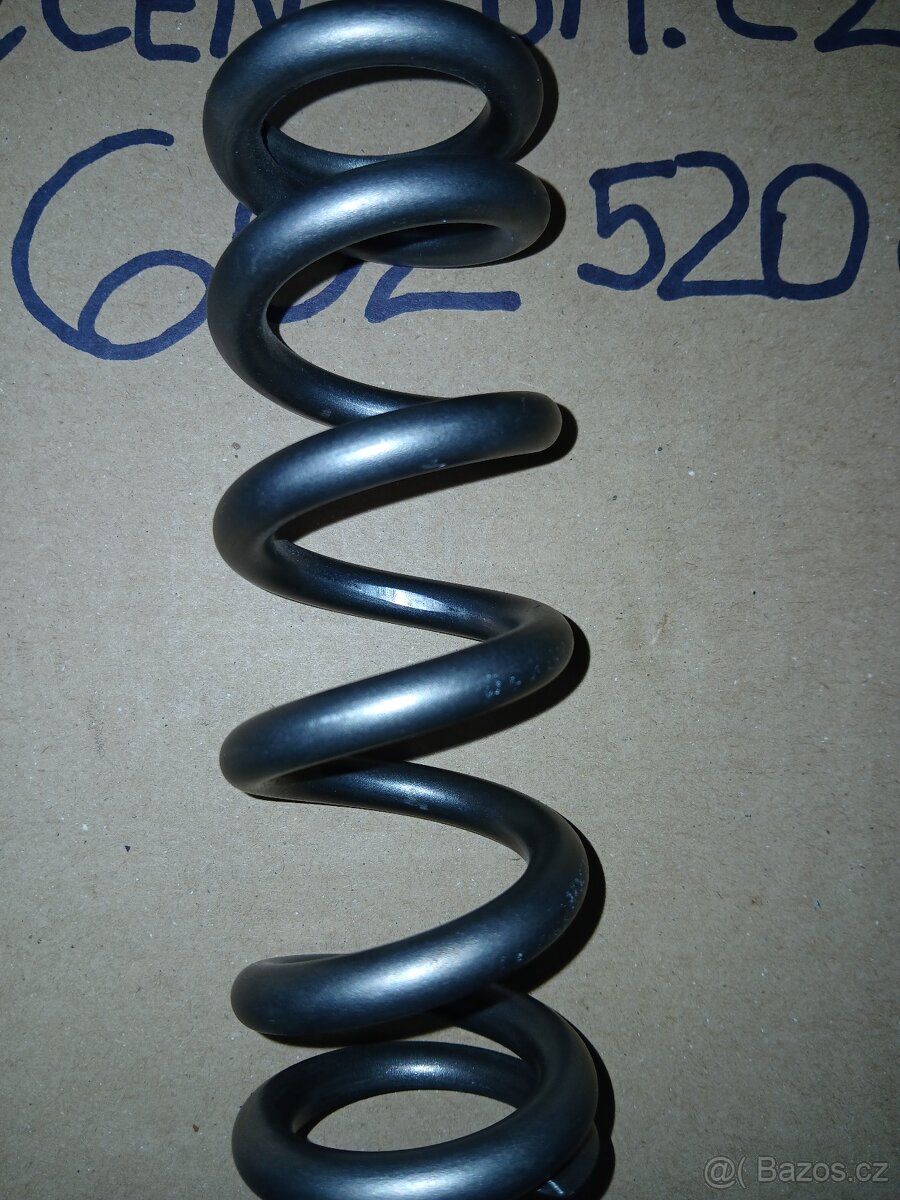 Titanová pružina MANITOU - 7