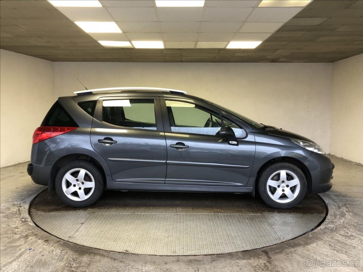 Peugeot 207 sw + - 7