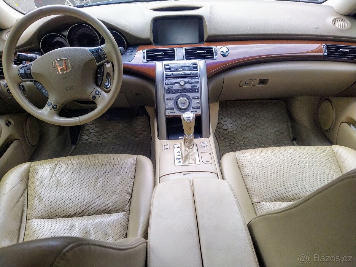 Honda Legend KB1 3.5 V6 VTEC SH-AWD - dva vozy - 7