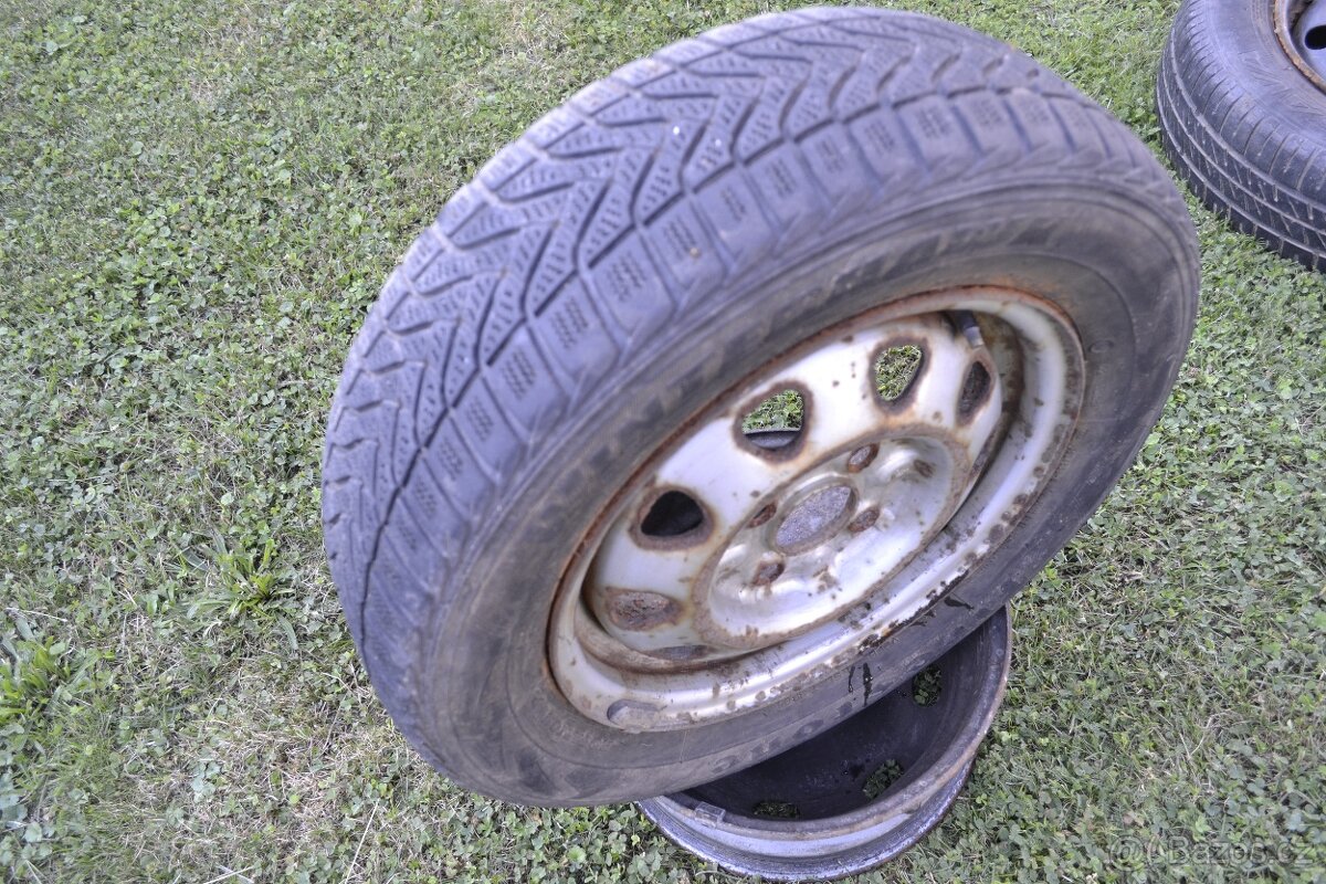 Kola 13 rozteč 4x100 pneu letní 165/70 R13 a ráfky - 7