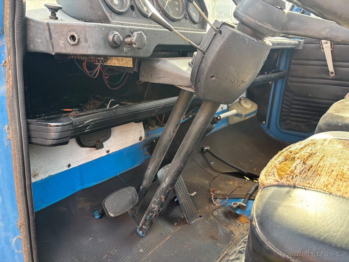 Avia k rozebrání - 7