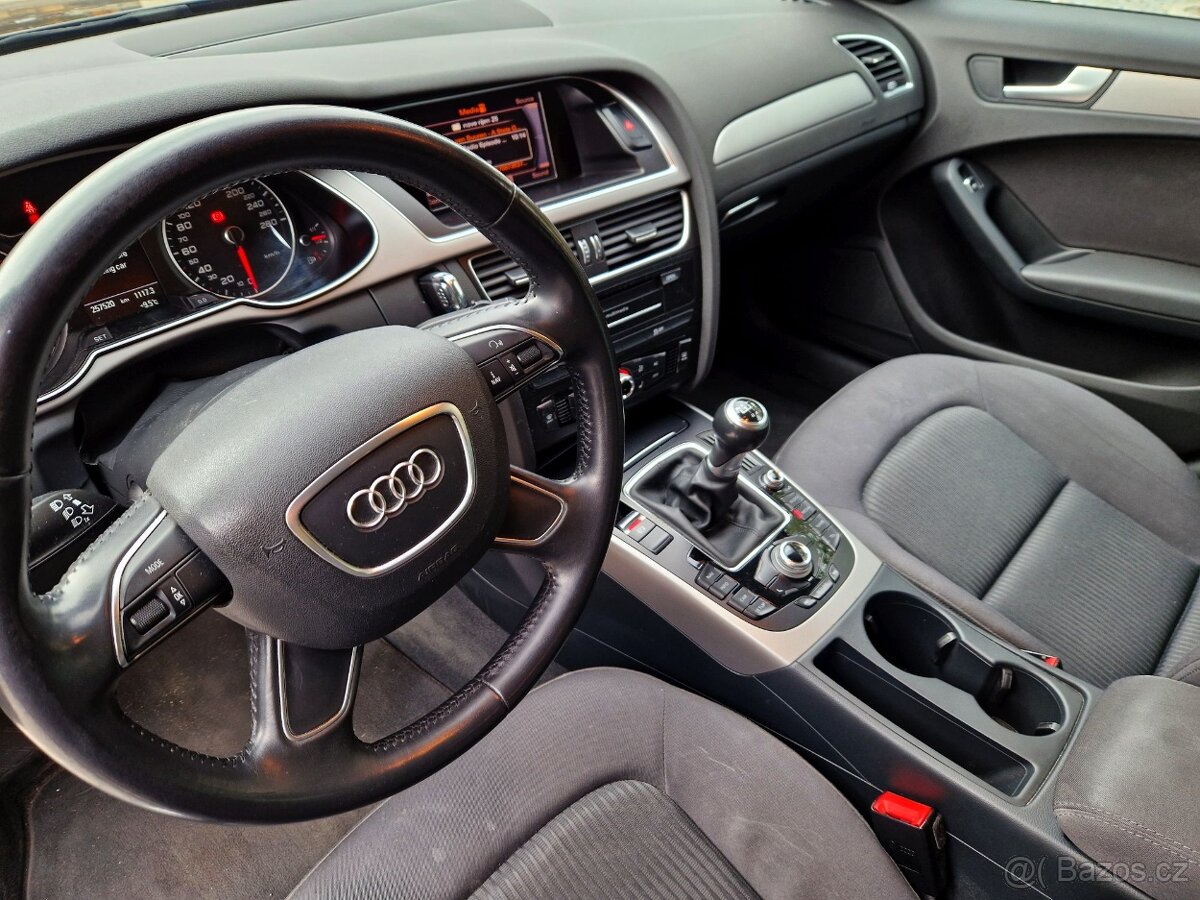 Audi A4 B8 facelift, 2013, 2.0 120 kW, manuál, bi-xenon - 7